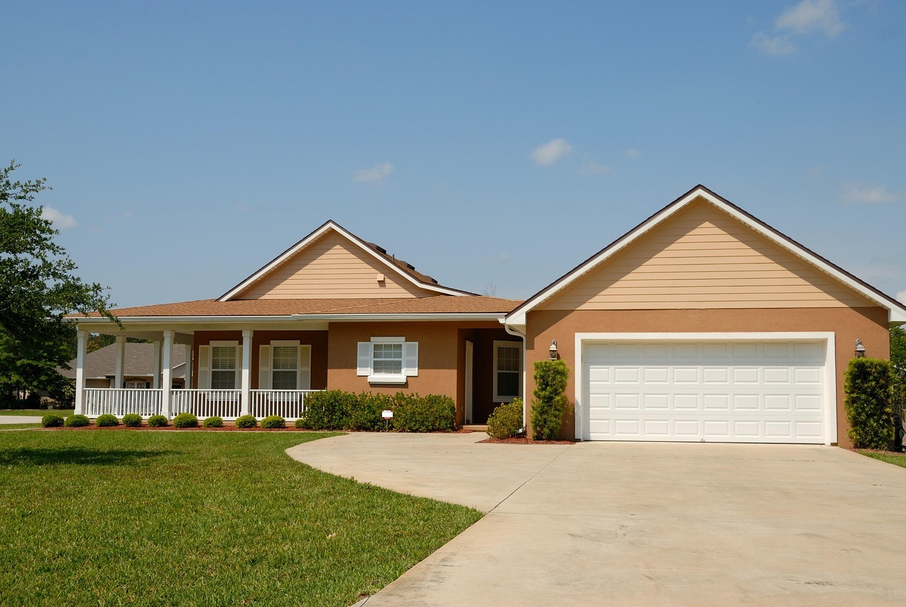 Estero Roof Maintenance